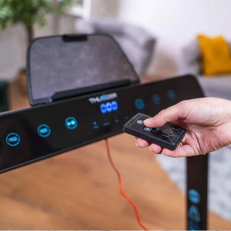 Passadeira de corrida eléctrica THUNDER RACE-BLACK