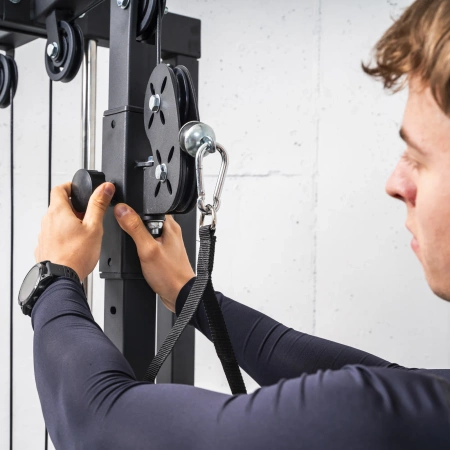 THUNDER CRAGY portão de exercício